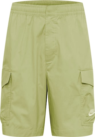 Nike Sportswear - Calças cargo em verde: frente