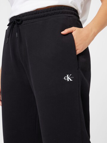 Calvin Klein Jeans Curve Loosefit Hose in Schwarz