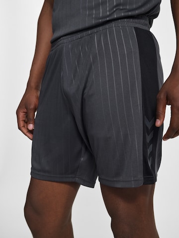 Hummel Regular Sports trousers in Grey