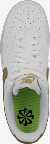 Nike Sportswear - Sapatilhas baixas 'COURT VISION LO NN' em branco