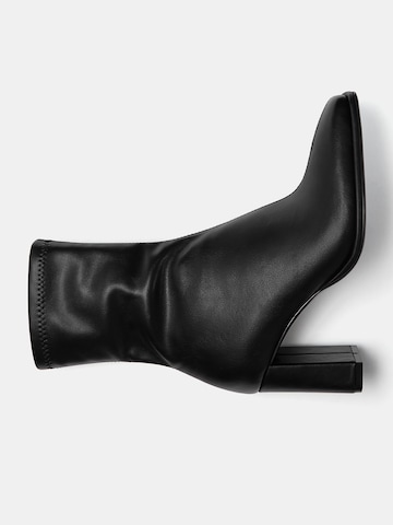 Pull&Bear Gležnarji | črna barva