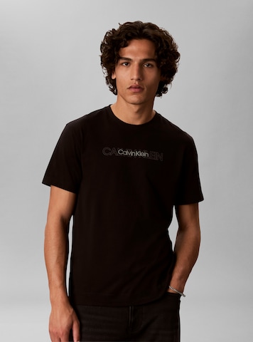 Calvin Klein - Camiseta en negro: frente