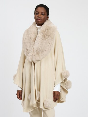 Influencer Кейп в Бежевый: спереди