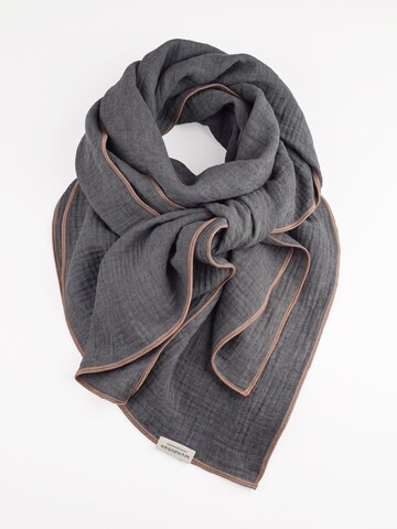 wundabaa Scarf 'Musselin Melange 130 x 130' in Grey: front