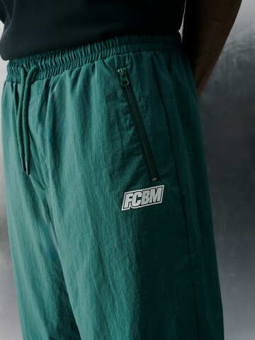 Tapered Pantaloni 'Enzo' di FCBM in verde