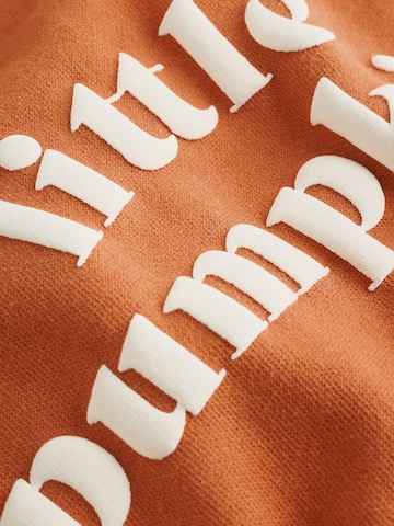 Next Set in Oranje