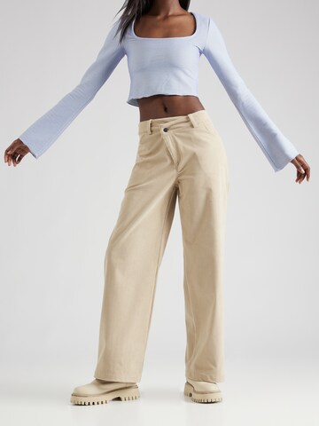 florence by mills exclusive for ABOUT YOU Wide leg Broek 'Aurea' in Beige: voorkant