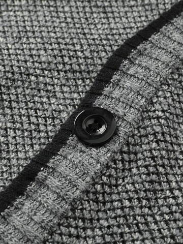 ALLTHEMEN Knit Cardigan in Grey