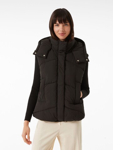 Gilet Bershka en noir : devant