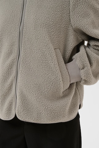 Veste en polaire 'CUPilota' CULTURE en gris