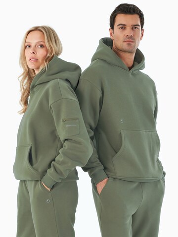 Organication Sweatshirt in Grün: Vorderseite