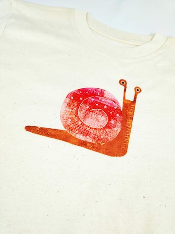 MelaDi Shirt 'Rote Schnecke'‌‌‌‌ in Weiß