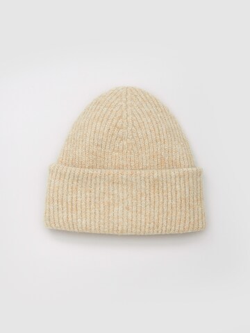 EDITED Beanie 'Reza' in Beige: front