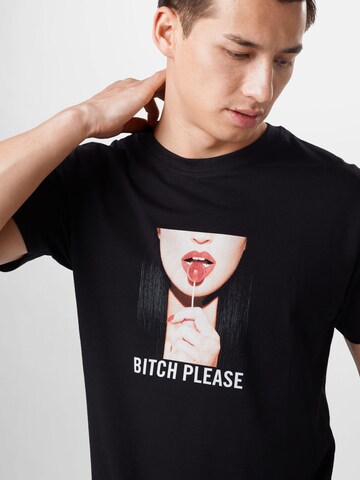 Maglietta 'Bitch Please' di Mister Tee in nero