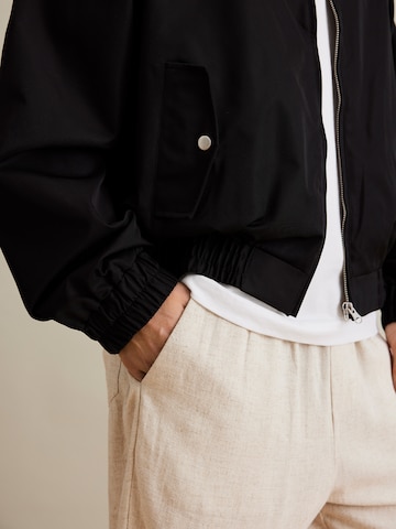 DAN FOX APPAREL Between-Season Jacket 'Robin' in Black