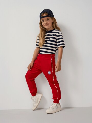 FC BAYERN MÜNCHEN Regular Pants in Red