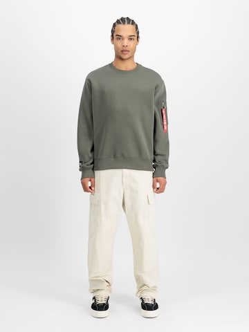 ALPHA INDUSTRIES Sweatshirt 'Label' in Grün