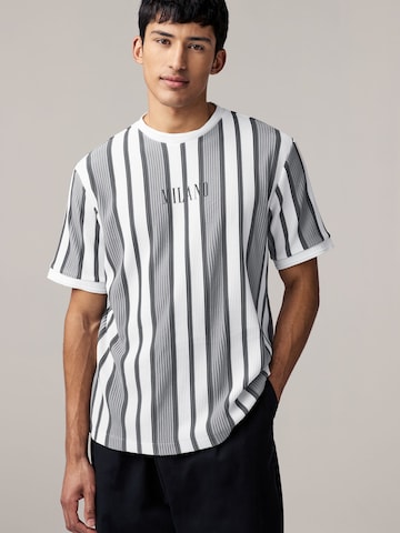 Next Shirt in Grey: front