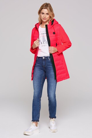 Soccx Lange Softshelljacke mit Stepp-Partien in Rot
