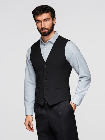 Ombre Vest in Black: front