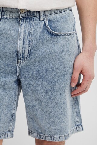 Casual Friday Regular Jeans in Blau