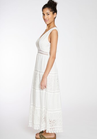 Hailys Kleid 'Sa44rah' in Weiß