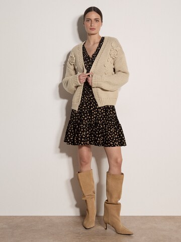 Cardigan bavarois ' ' Apricot en gris