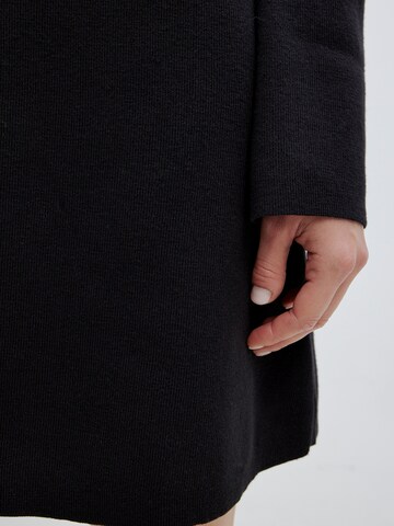 Robes en maille 'Dunia' EDITED en noir