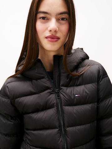 Giacca di mezza stagione di Tommy Jeans in nero