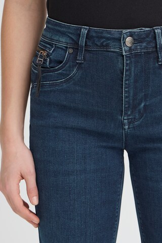 Regular Jean 'PZKarolina' Pulz en bleu