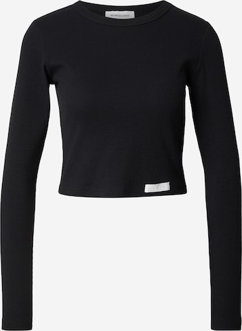 Tricou de la About You x Laura Wontorra pe negru: față