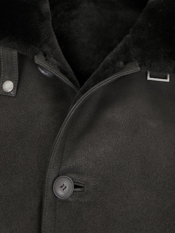 Jilani Tussenjas 'Emery' in Zwart