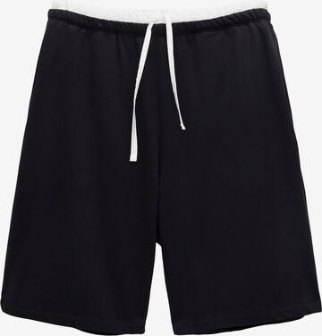 Pull&Bear Regular Pants in Black: front