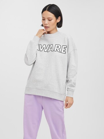 VERO MODA Sweatshirt 'Tori' in Grau: predná strana