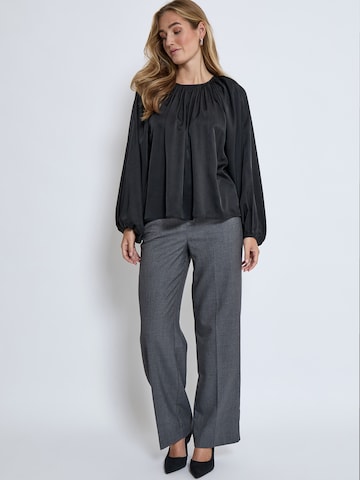 Peppercorn Bluse 'Belis' i sort