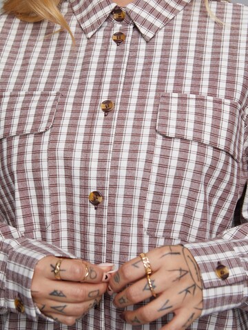 ABOUT YOU x Sharlota Blouse 'Jorina' in Bruin
