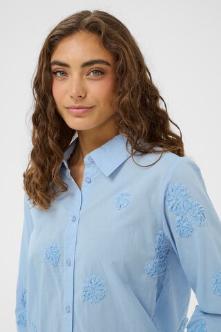 CULTURE Bluse i blå