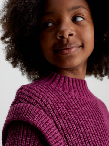 Calvin Klein Jeans Sweater in Purple