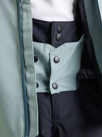 BRUNOTTI Sportjacke 'Aratin' in Grün