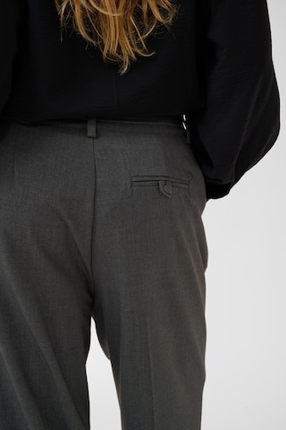 Regular Pantalon 'Riella' KAFFE CURVE en gris