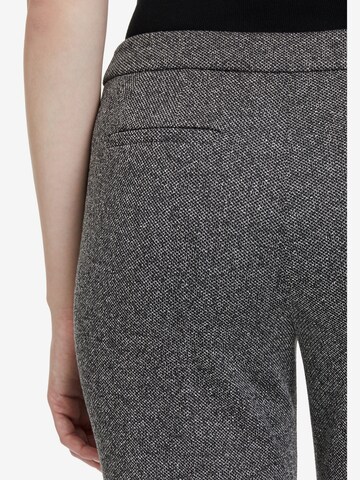 Regular Pantalon à plis Betty Barclay en gris