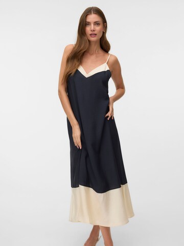 VERO MODA Jurk in Zwart: voorkant