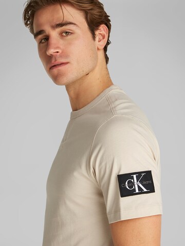 Calvin Klein Jeans Футболка в Серый