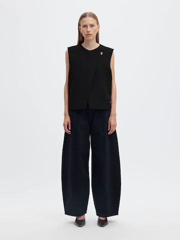 SELECTED - Chaleco en negro