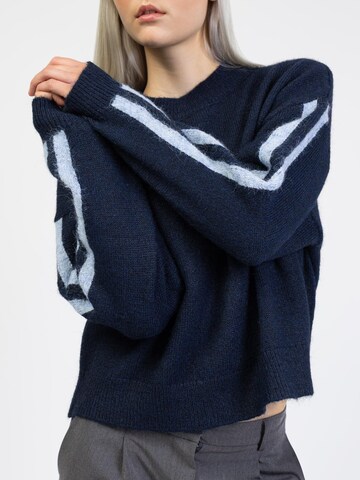 BROKE + SCHÖN Sweater in Blue