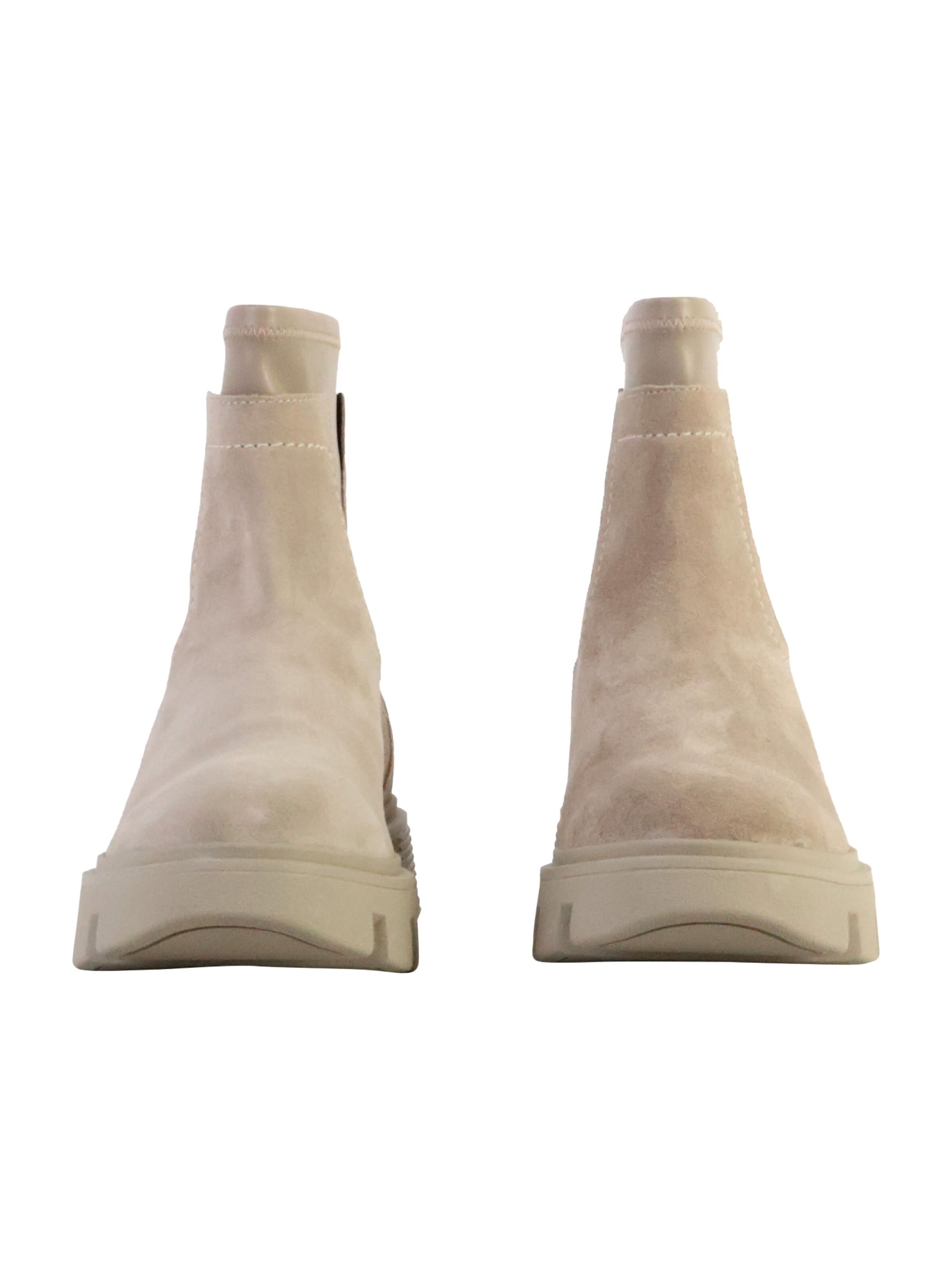 GEOX Ankle Boots in Beige