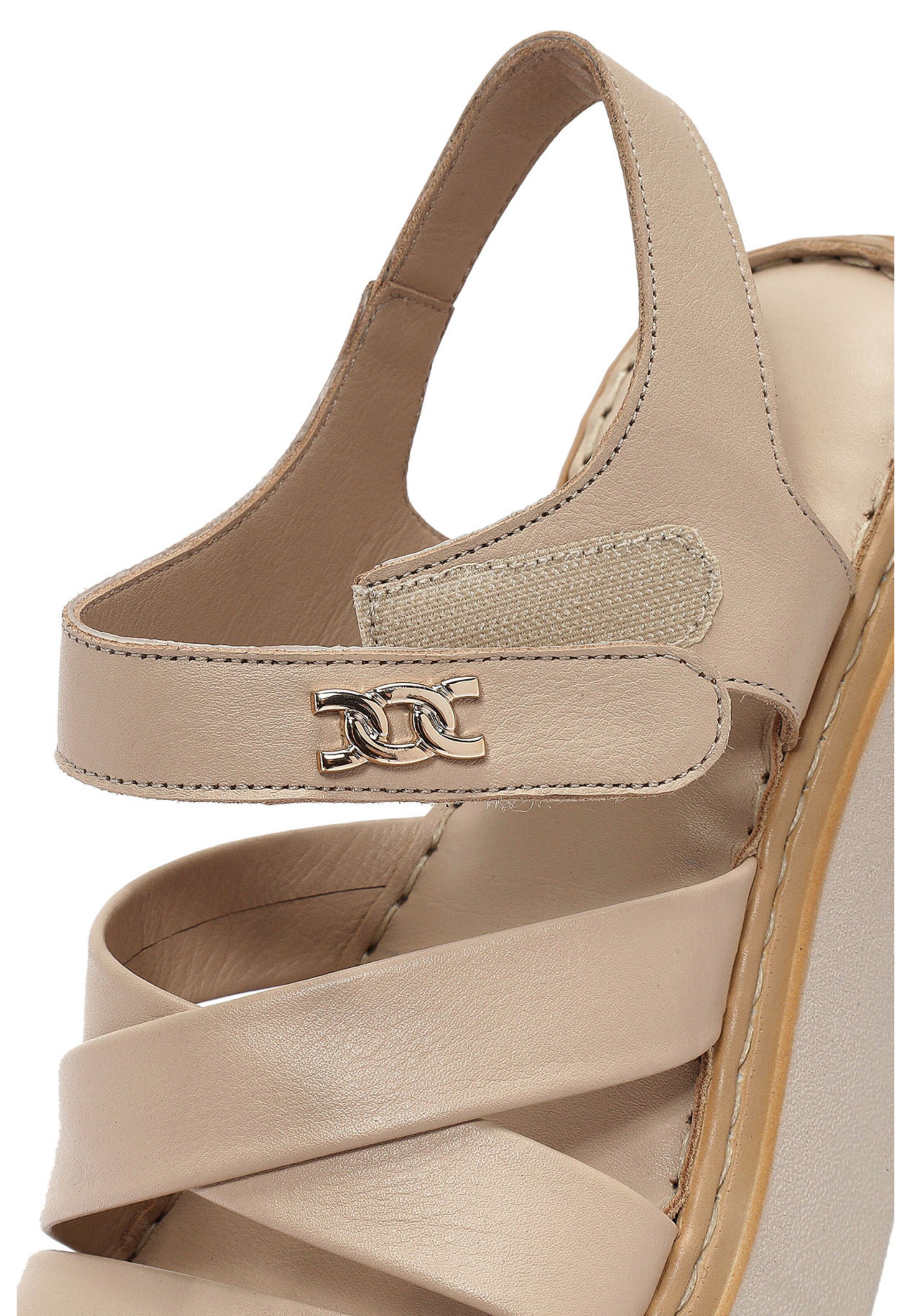 Derimod Sandale in Beige