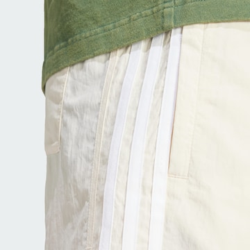 Regular Pantaloni 'Adicolor Classics Sprinter' de la ADIDAS ORIGINALS pe alb
