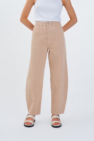 Aligne Loose fit Jeans in Beige: front