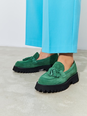 CESARE GASPARI Moccasins in Green